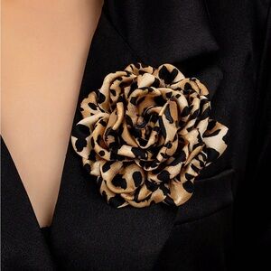 Elegant Leopard Print Flower Brooch